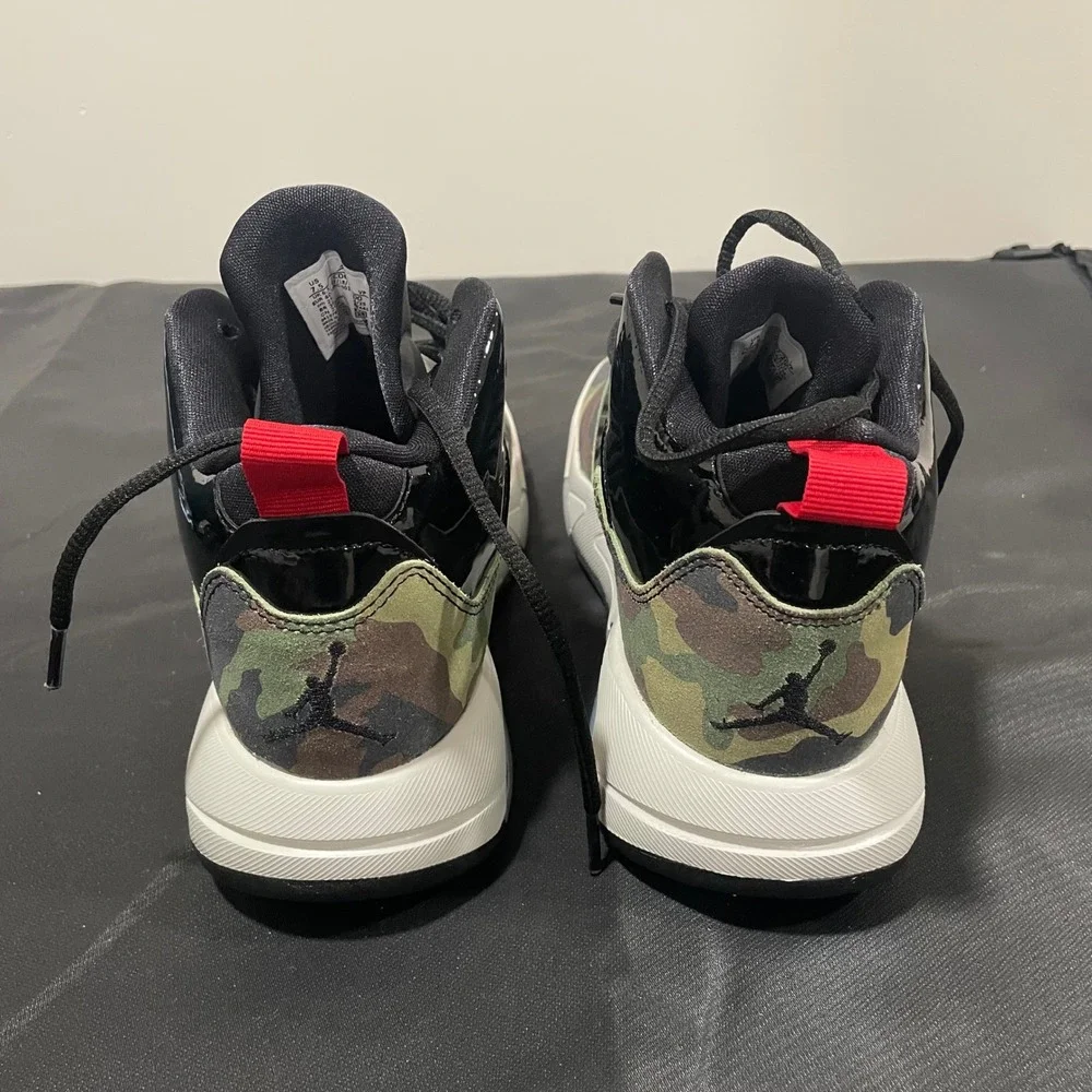 Jordan Mars 270 Low Camo Black Red Basketball Shoes CD6107-200 Mens 7.5